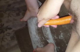 Морковка в Пизде.